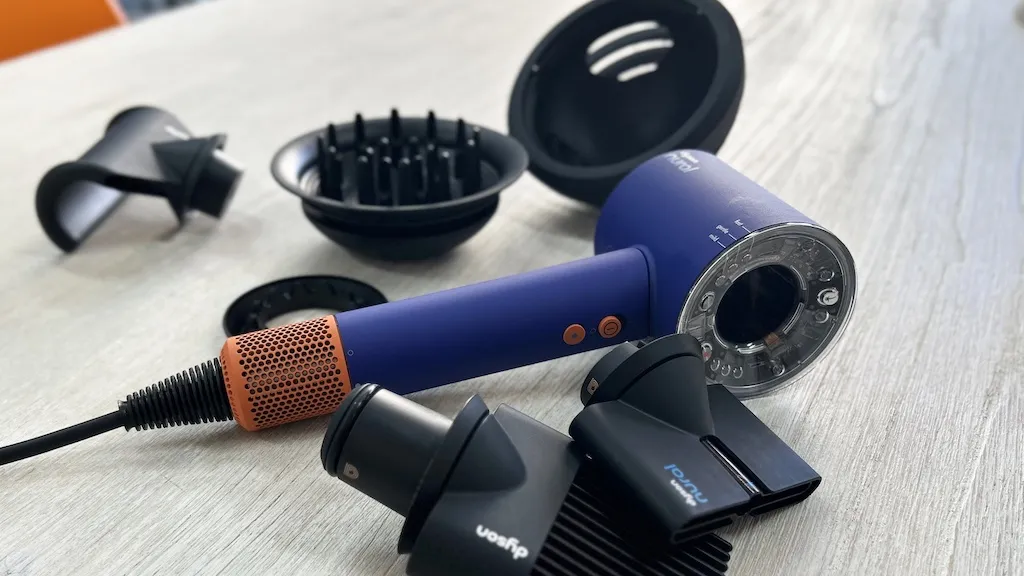 Фен Dyson